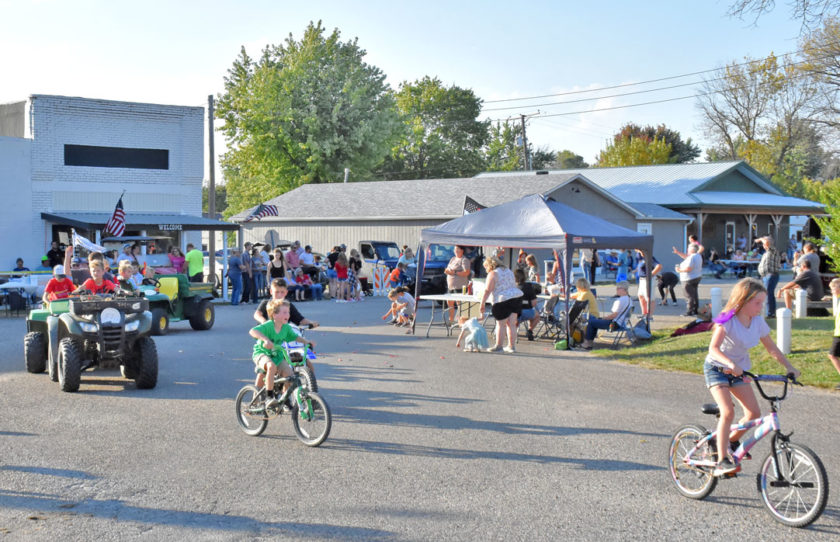 Eagleville Fall Festival Bethany RepublicanClipper